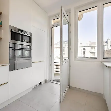 Vue Sur La Place Wilson - Appt Spacieux Et Lumineux Apartment *