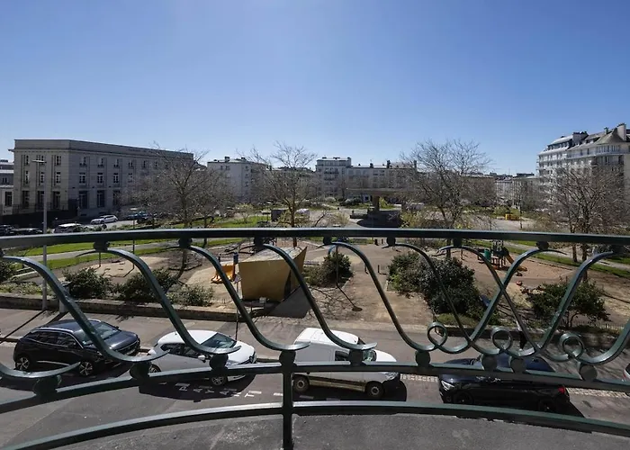 Vue Sur La Place Wilson - Appt Spacieux Et Lumineux Brest