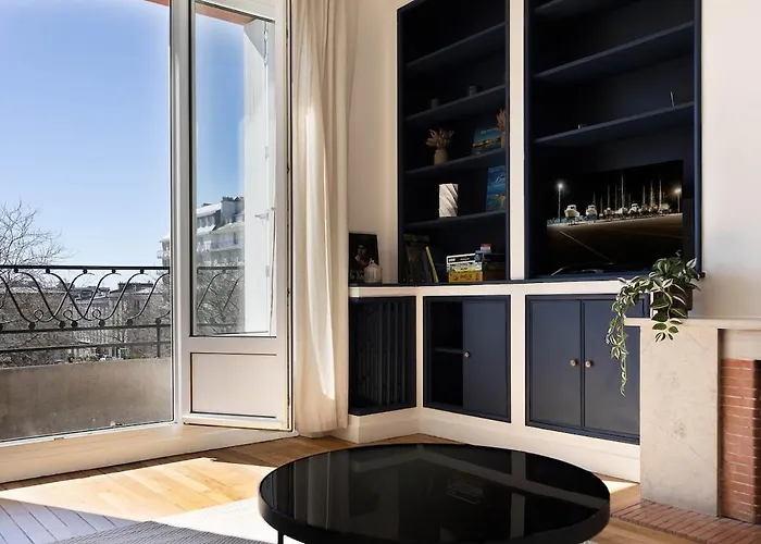 Vue Sur La Place Wilson - Appt Spacieux Et Lumineux